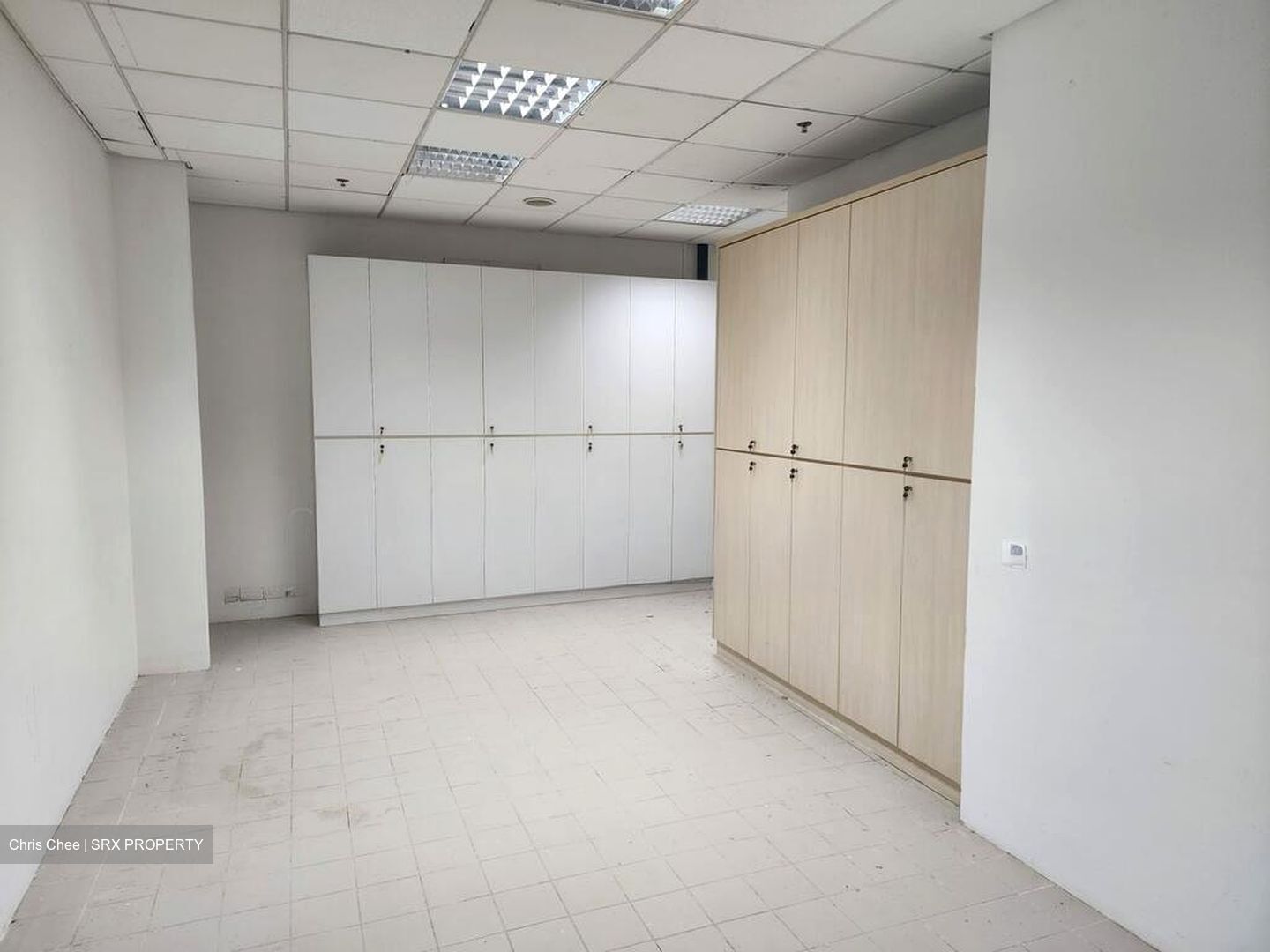 Concorde Hotel And Shopping Mall (D9), Office #581165071